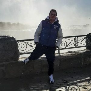 Meet your Posher, Kalin